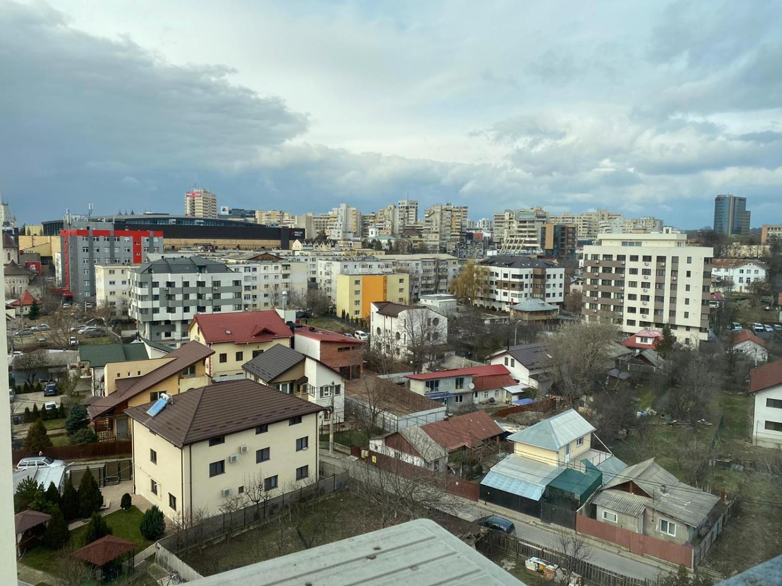 Lazar Towers Studios & Apartments Near Palas Yaş Dış mekan fotoğraf