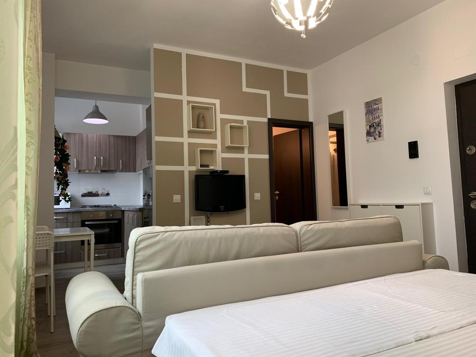 Lazar Towers Studios & Apartments Near Palas Yaş Dış mekan fotoğraf